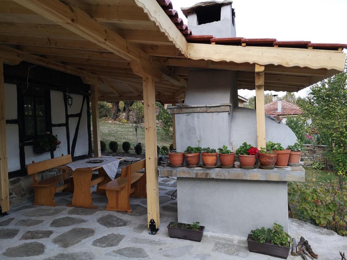 Къща За Гости Ножери Tryavna Exterior photo